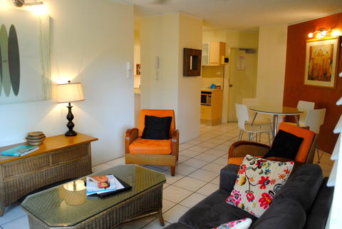 The Port Douglas Queenslander - St Kilda Accommodation 28