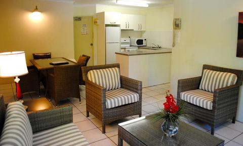 The Port Douglas Queenslander - St Kilda Accommodation 34