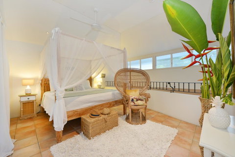 [ ANDY'S BEACH HOUSE ] - St Kilda Accommodation 1