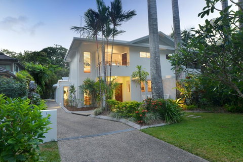 [ ANDY'S BEACH HOUSE ] - St Kilda Accommodation 4