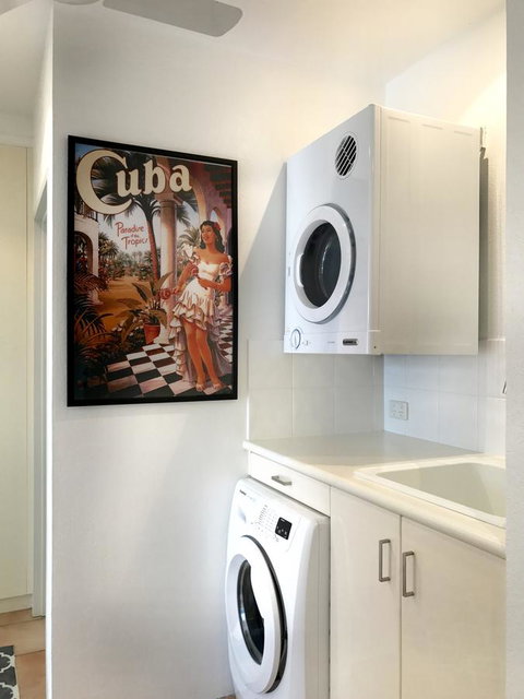[ ANDY'S BEACH HOUSE ] - St Kilda Accommodation 37