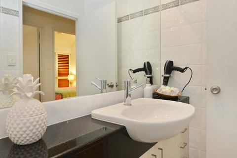 [ ANDY'S BEACH HOUSE ] - St Kilda Accommodation 28