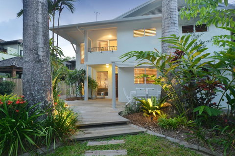 [ ANDY'S BEACH HOUSE ] - St Kilda Accommodation 9