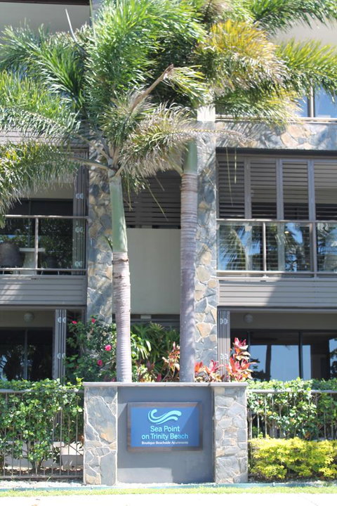 Sea Point On Trinity Beach - St Kilda Accommodation 6