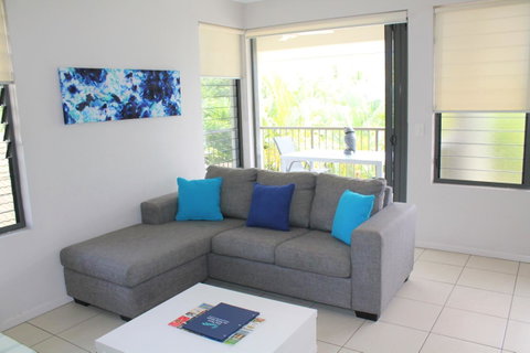 Sea Point On Trinity Beach - St Kilda Accommodation 11