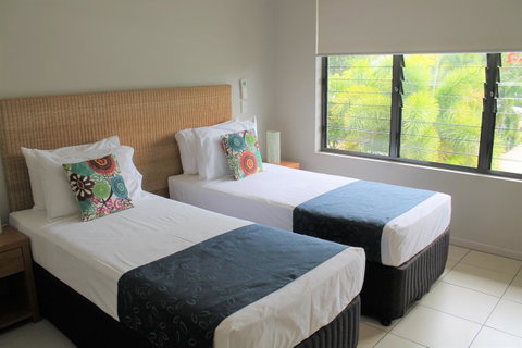 Sea Point On Trinity Beach - St Kilda Accommodation 14