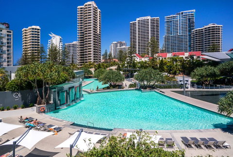 Q1 Resort & Spa - Official - St Kilda Accommodation 3