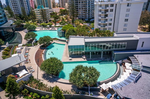 Q1 Resort & Spa - Official - St Kilda Accommodation 2