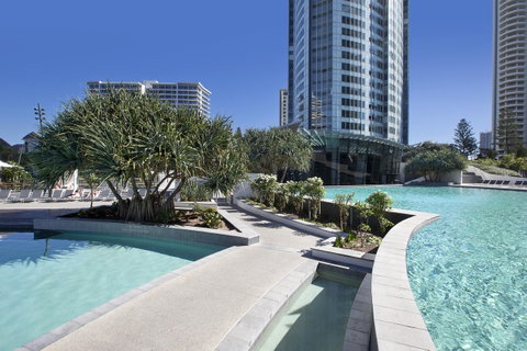 Q1 Resort & Spa - Official - St Kilda Accommodation 4