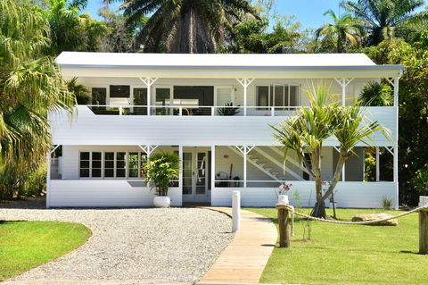 Jamaica Beach House - St Kilda Accommodation 16