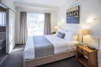 Book Emerald Accommodation Vacations St Kilda Accommodation St Kilda Accommodation