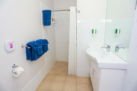 Port Douglas Motel - St Kilda Accommodation 13
