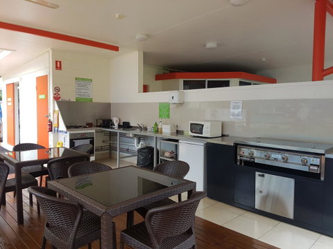 Port Douglas Motel - St Kilda Accommodation 35