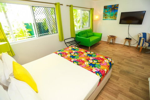 Port Douglas Motel - St Kilda Accommodation 9