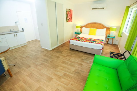 Port Douglas Motel - St Kilda Accommodation 10