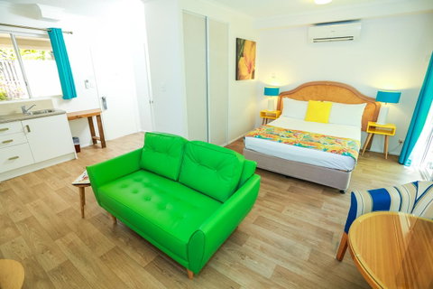 Port Douglas Motel - St Kilda Accommodation 12