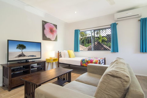 Port Douglas Motel - St Kilda Accommodation 36
