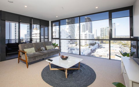 Qube Broadbeach - St Kilda Accommodation 14