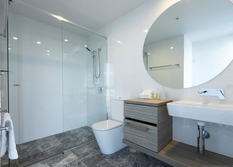 Qube Broadbeach - St Kilda Accommodation 5