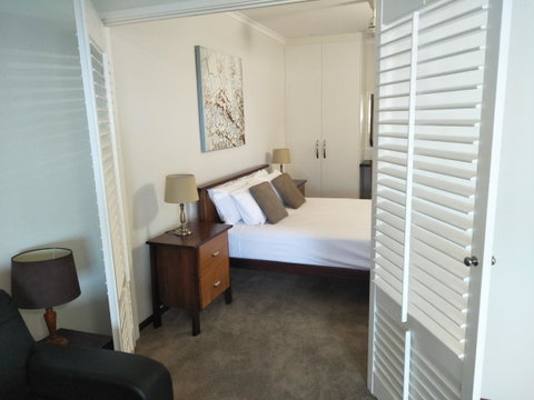 Airlie Seaview Apartments - St Kilda Accommodation 3