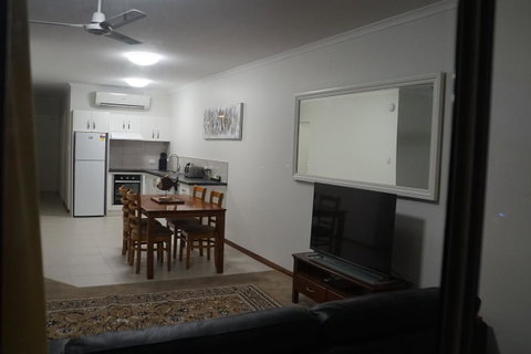 Airlie Seaview Apartments - St Kilda Accommodation 8