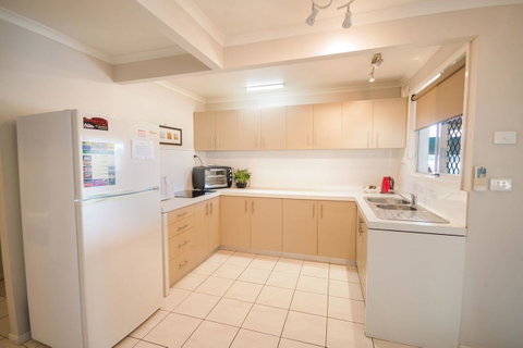 Airlie Apartments - St Kilda Accommodation 6