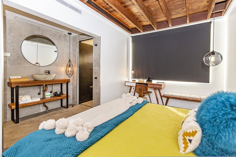 The Pink Hotel Coolangatta - St Kilda Accommodation 19