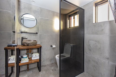 The Pink Hotel Coolangatta - St Kilda Accommodation 14