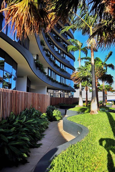 Hostrelax Residences On Alfred - St Kilda Accommodation 12