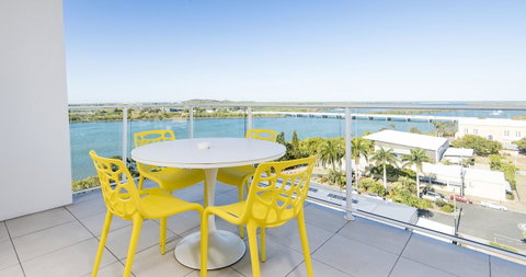 Riviera Mackay - St Kilda Accommodation 2