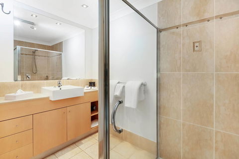 Mantra Aqueous On Port - St Kilda Accommodation 11