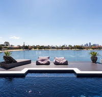 Rumrunner Resort - St Kilda Accommodation