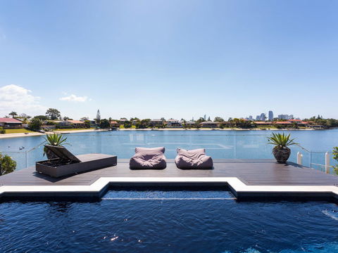 Rumrunner Resort - St Kilda Accommodation 0