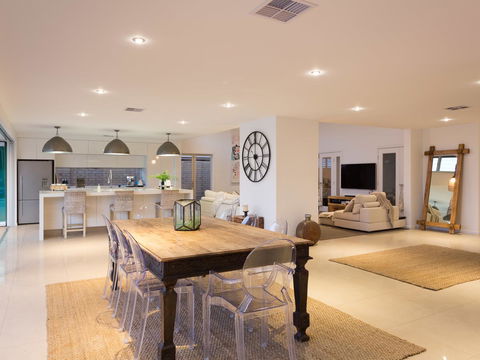 Rumrunner Resort - St Kilda Accommodation 8