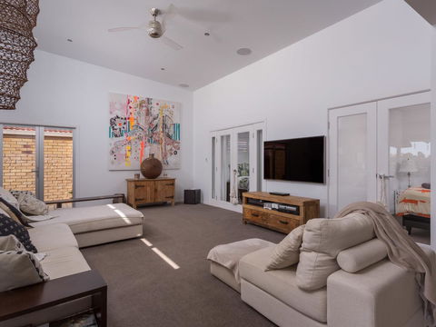 Rumrunner Resort - St Kilda Accommodation 22