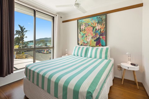 Montipora Unit 3 - In The Heart Of Airlie, Wi-fi And Netflix - St Kilda Accommodation 6