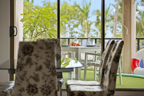 Montipora Unit 3 - In The Heart Of Airlie, Wi-fi And Netflix - St Kilda Accommodation 2