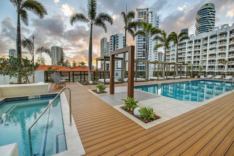 Qube Broadbeach Ocean View Apartments - St Kilda Accommodation 38