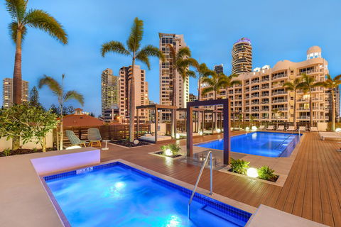 Qube Broadbeach Ocean View Apartments - St Kilda Accommodation 30