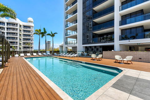 Qube Broadbeach Ocean View Apartments - St Kilda Accommodation 9