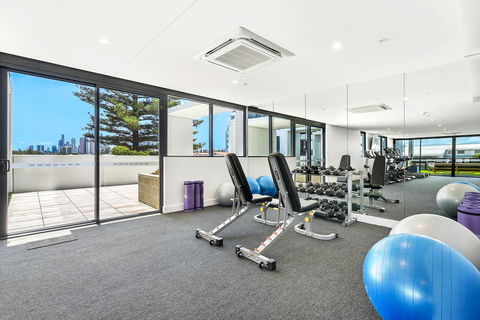 Qube Broadbeach Ocean View Apartments - St Kilda Accommodation 31