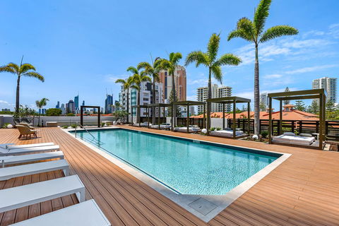 Qube Broadbeach Ocean View Apartments - St Kilda Accommodation 8