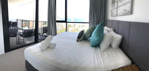 Qube Broadbeach Ocean View Apartments - St Kilda Accommodation 22