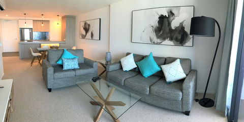 Qube Broadbeach Ocean View Apartments - St Kilda Accommodation 29