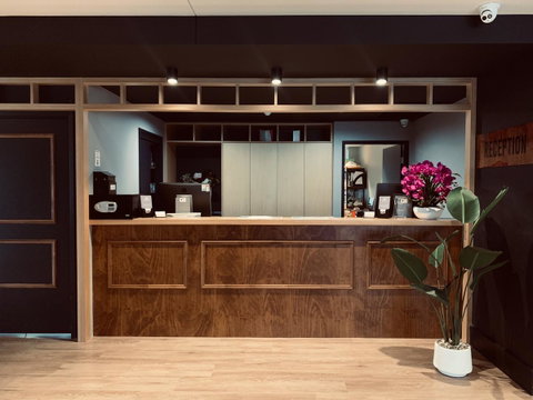 Woodroffe Hotel - St Kilda Accommodation 1