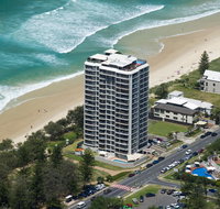 Golden Sands on the Beach - St Kilda Accommodation