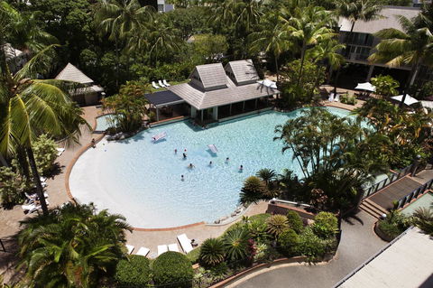 Novotel Cairns Oasis Resort - St Kilda Accommodation 37