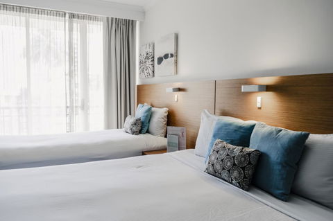 Novotel Cairns Oasis Resort - St Kilda Accommodation 23