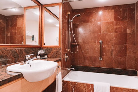 Pullman Cairns International - St Kilda Accommodation 17