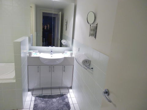 Waterfront Resort Villa With Buggy - St Kilda Accommodation 13